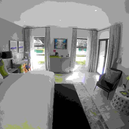 Bed and Breakfast 58 On Hume Johannesburg Esterno foto