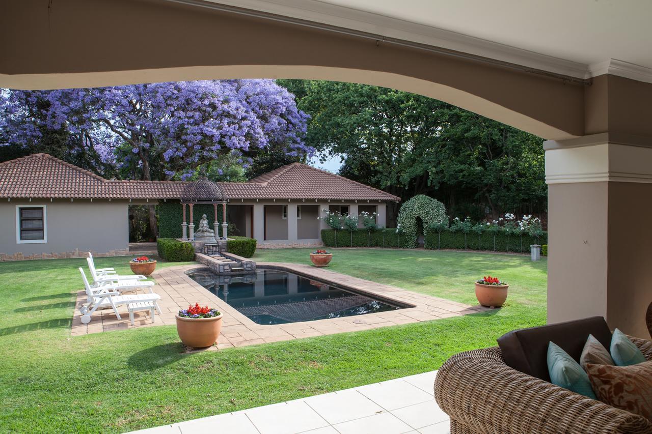 Bed and Breakfast 58 On Hume Johannesburg Esterno foto