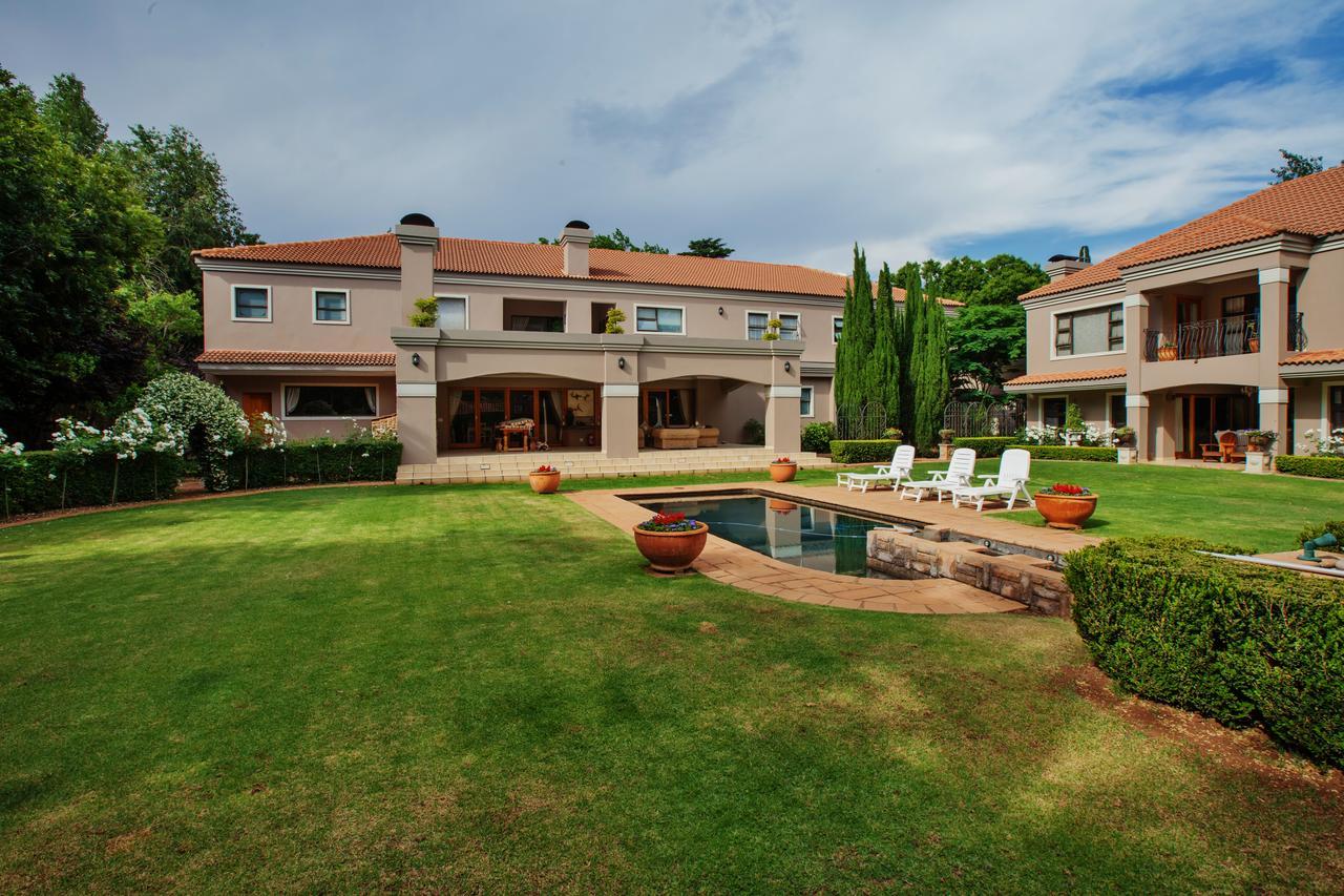 Bed and Breakfast 58 On Hume Johannesburg Esterno foto