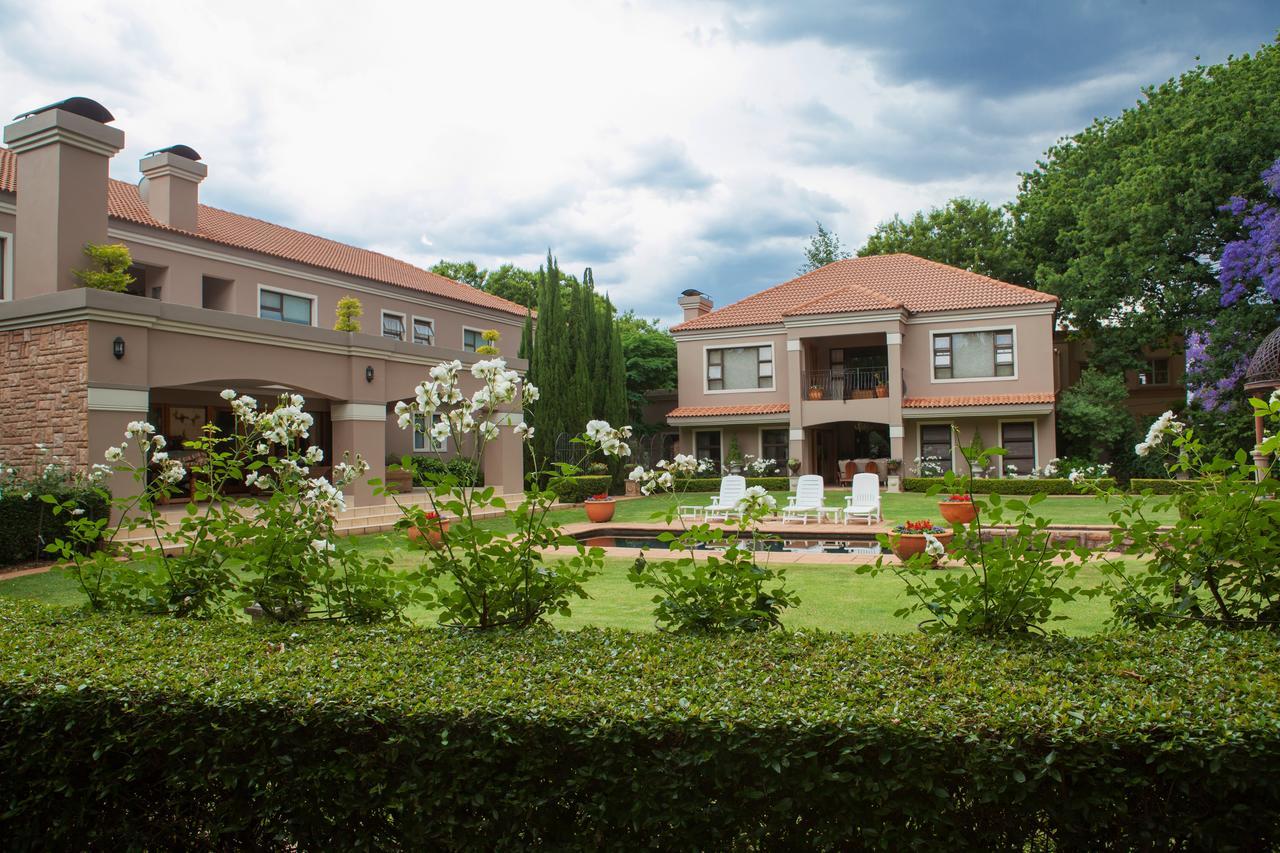 Bed and Breakfast 58 On Hume Johannesburg Esterno foto